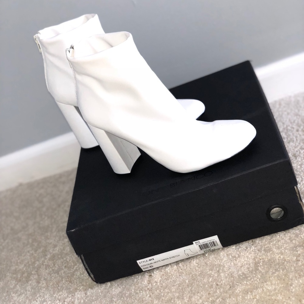 TONY BIANCO “NYX” BOOTIE - white